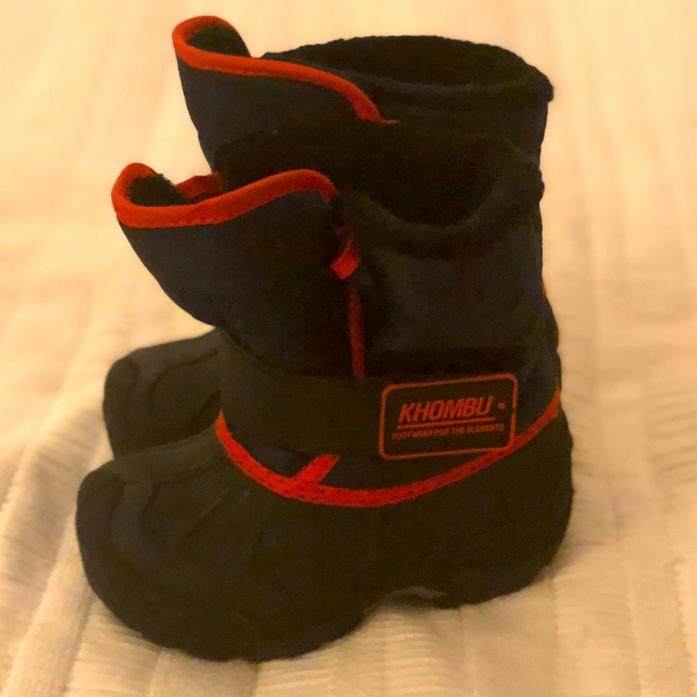 Khombu Kids Snow Boots - Never Worn